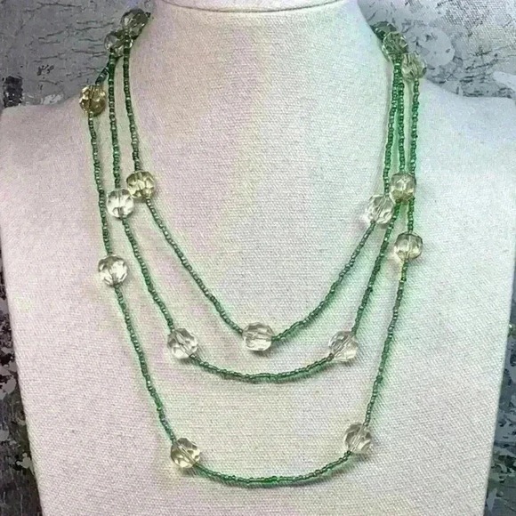 Vintage Green Seed Bead and Clear Faceted Crystals - Picture 1 of 5